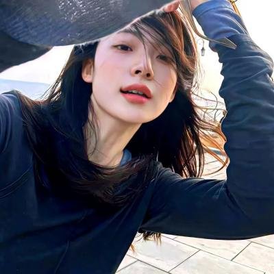 夜先生捡的小可怜美人有太多的心眼